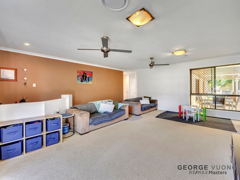 7 Sherringham Cl, Forest Lake QLD 4078