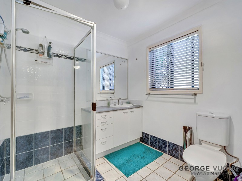 7 Sherringham Cl, Forest Lake QLD 4078