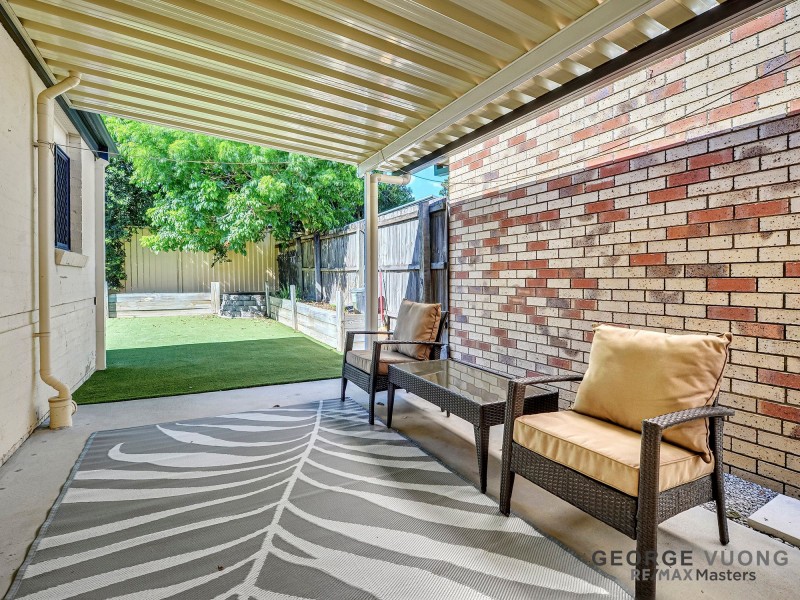 7 Sherringham Cl, Forest Lake QLD 4078