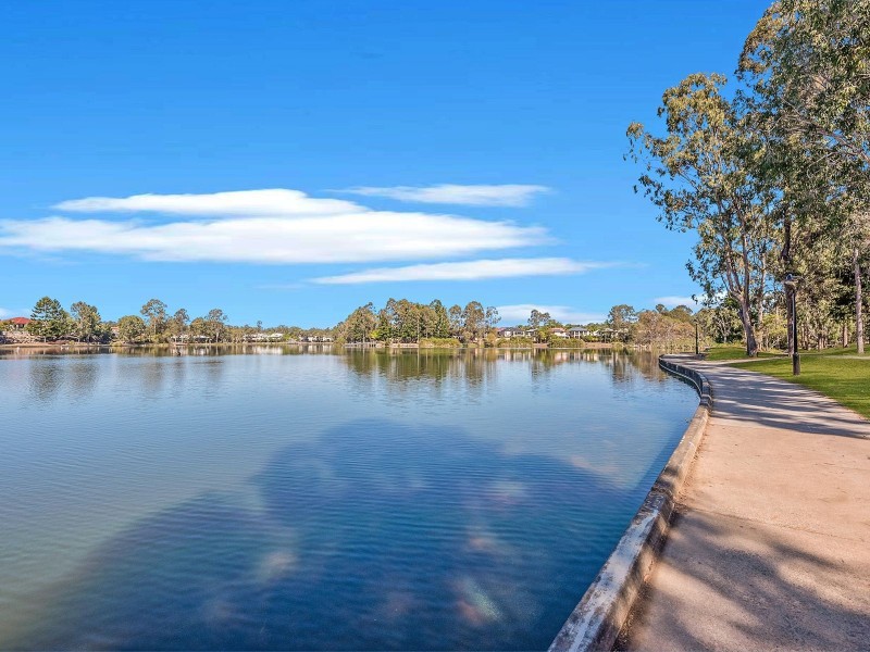 29 Wivenhoe Cct, Forest Lake QLD 4078