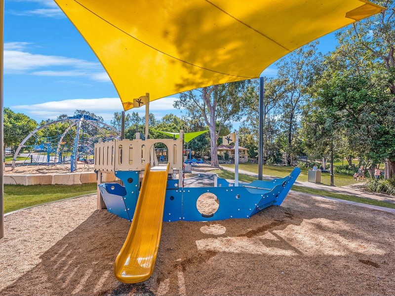 29 Wivenhoe Cct, Forest Lake QLD 4078