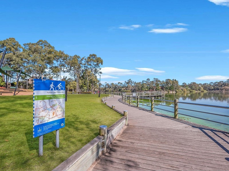 29 Wivenhoe Cct, Forest Lake QLD 4078
