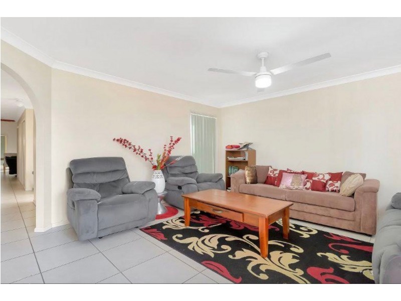 15 Muscovy Pl, Forest Lake QLD 4078