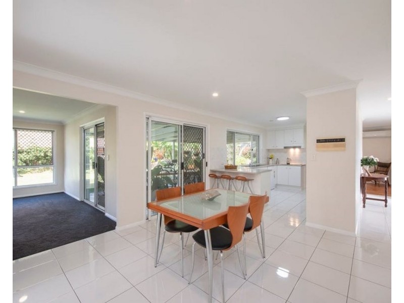 1 Japonica Place, Calamvale QLD 4116