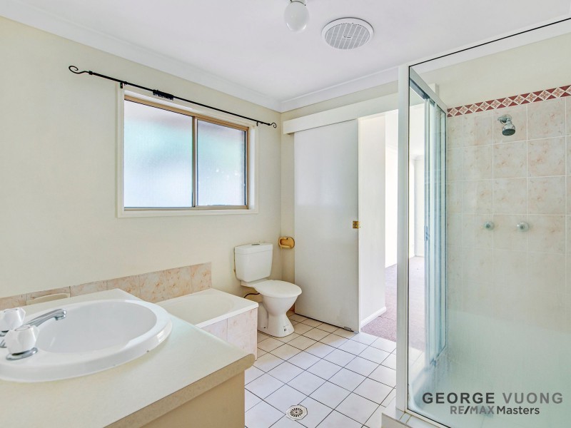 3 Phillip Pl, Forest Lake QLD 4078