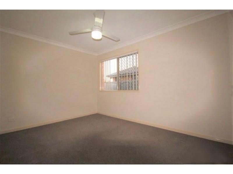 1 Parkside Pl, Forest Lake QLD 4078