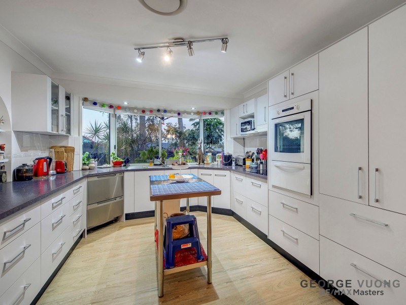 37 Lanata Cr, Forest Lake QLD 4078