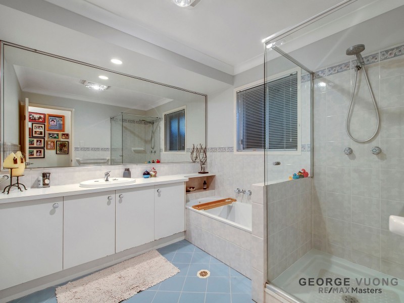 37 Lanata Cr, Forest Lake QLD 4078