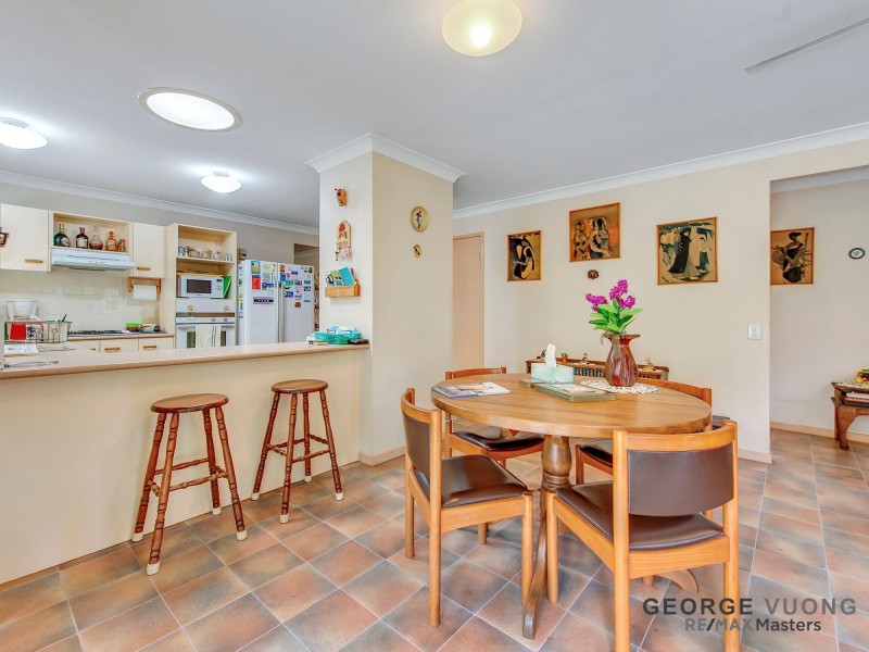 100 Serrata Cct, Forest Lake QLD 4078