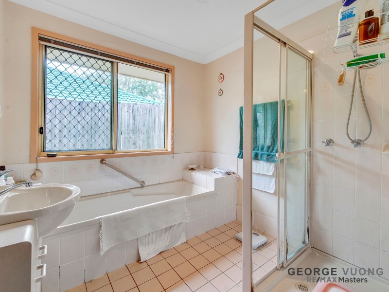 100 Serrata Cct, Forest Lake QLD 4078