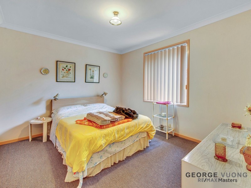 100 Serrata Cct, Forest Lake QLD 4078