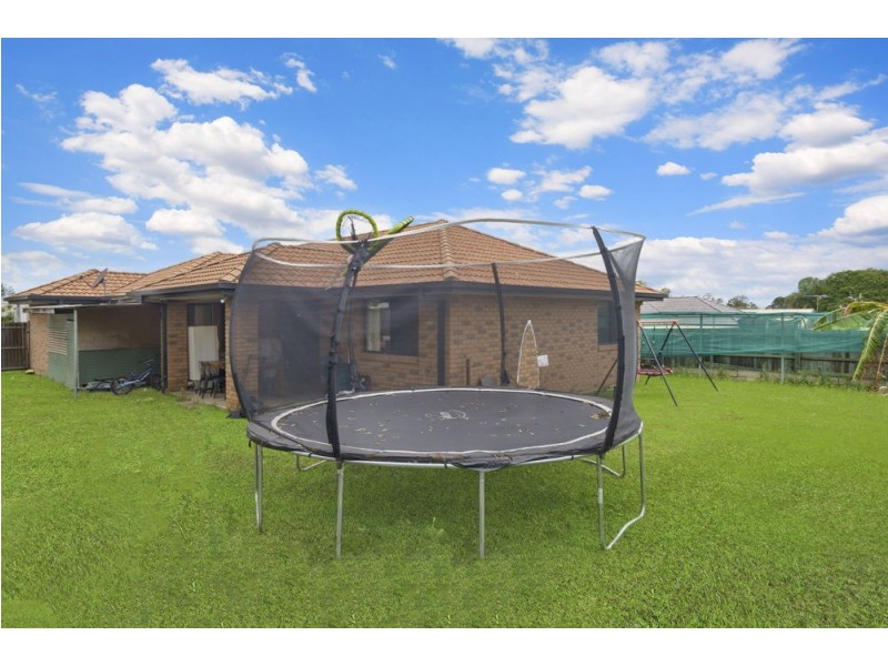 32A Spruce Street, Loganlea QLD 4131