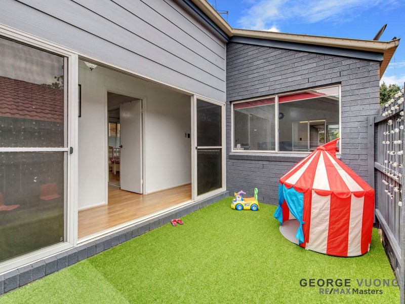 5 Winnecke Cl, Forest Lake QLD 4078