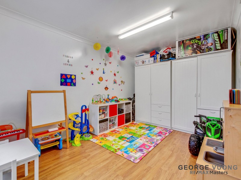 5 Winnecke Cl, Forest Lake QLD 4078