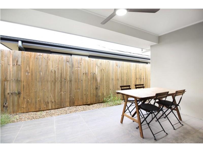 27 Kourounis Street, Logan Reserve QLD 4133
