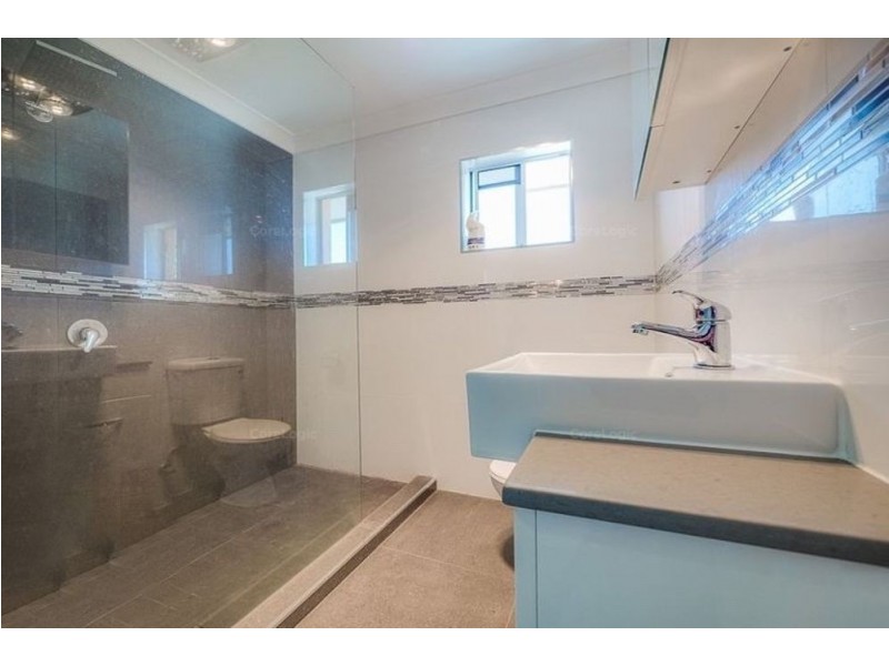 382 Mount Gravatt-Capalaba Road, Wishart QLD 4122