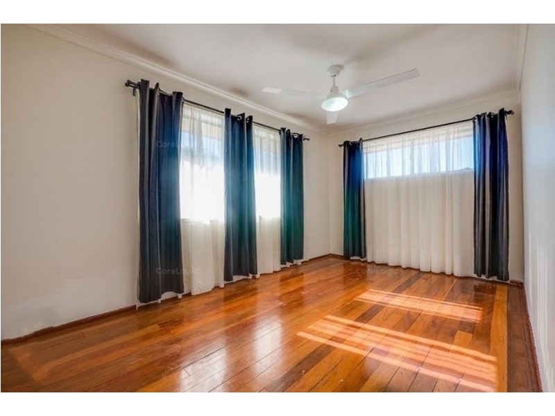 382 Mount Gravatt-Capalaba Road, Wishart QLD 4122