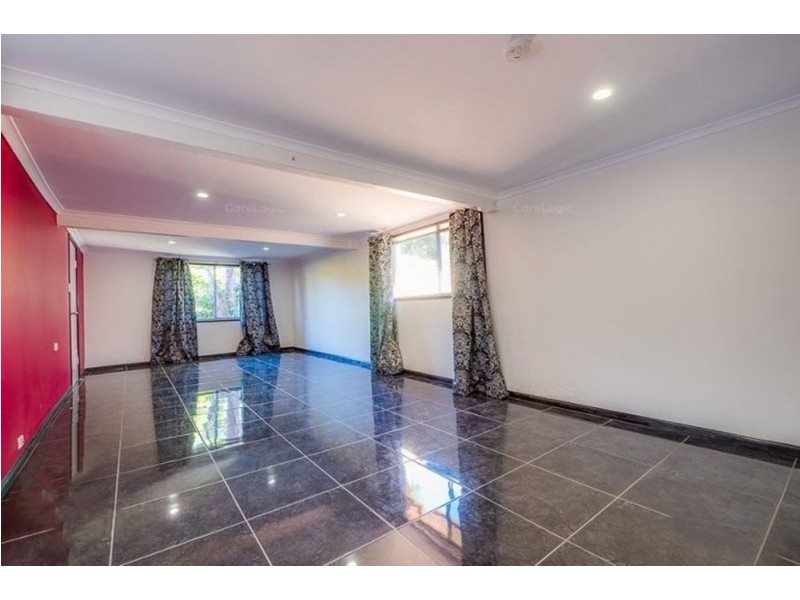 382 Mount Gravatt-Capalaba Road, Wishart QLD 4122