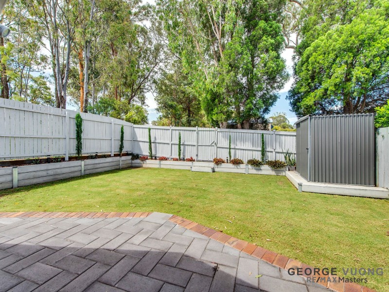 15 Stuart Pl, Forest Lake QLD 4078