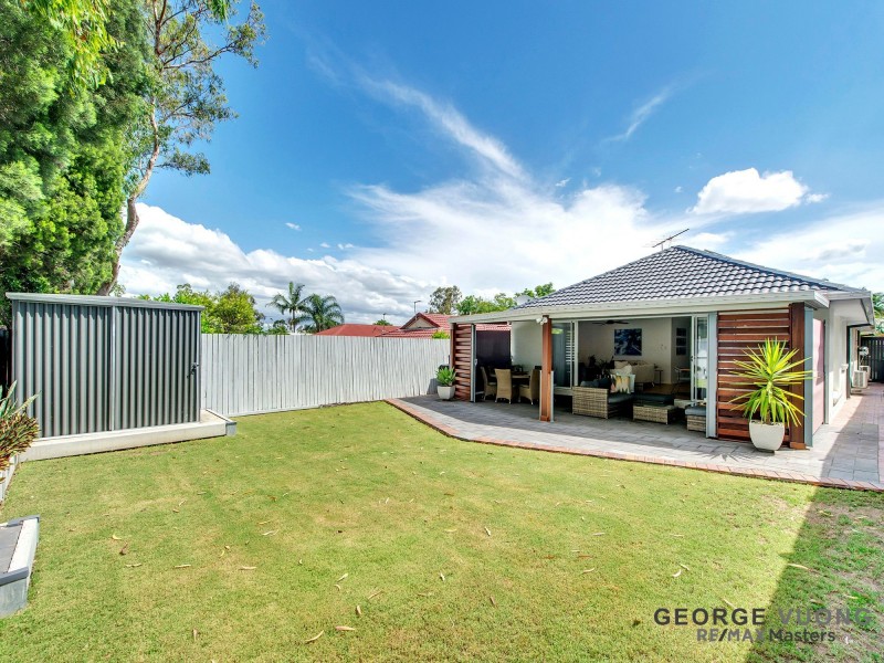 15 Stuart Pl, Forest Lake QLD 4078