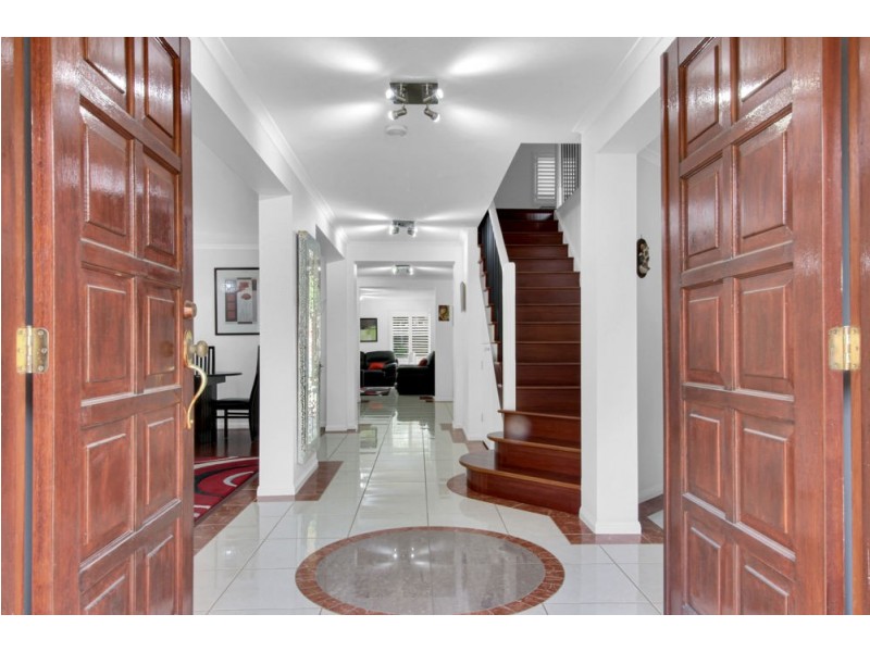 8 Ebony Place, Stretton QLD 4116