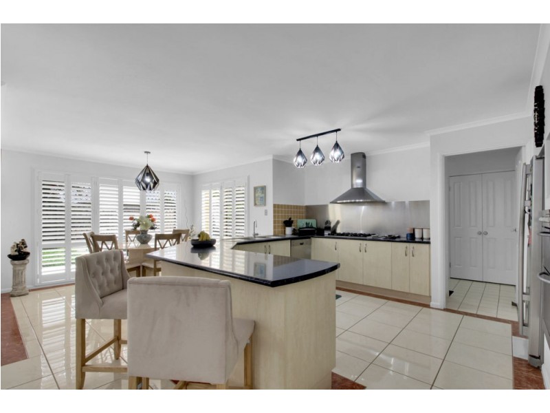 8 Ebony Place, Stretton QLD 4116