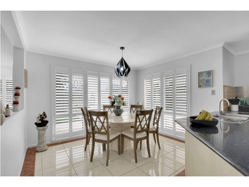 8 Ebony Place, Stretton QLD 4116