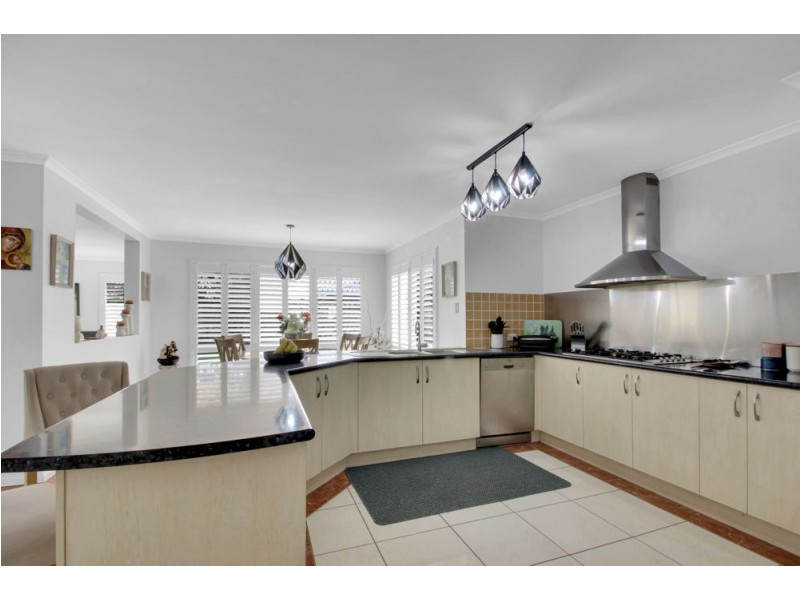 8 Ebony Place, Stretton QLD 4116