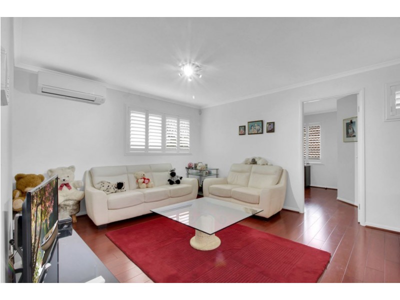 8 Ebony Place, Stretton QLD 4116