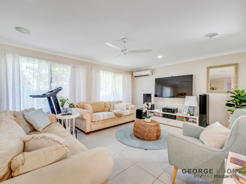 10 Glasshouse Cr, Forest Lake QLD 4078