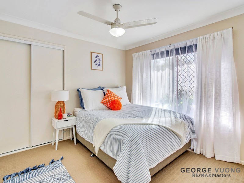 10 Glasshouse Cr, Forest Lake QLD 4078