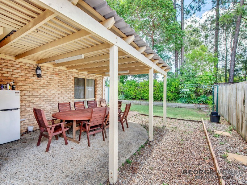 12 Hoop Pl, Forest Lake QLD 4078