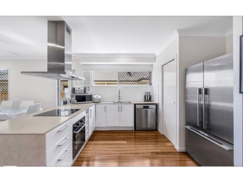 25 Rise Pl, Heathwood QLD 4110