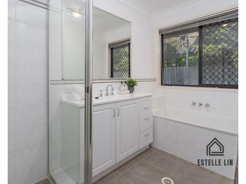 31 SAMUEL STREET, Calamvale QLD 4116