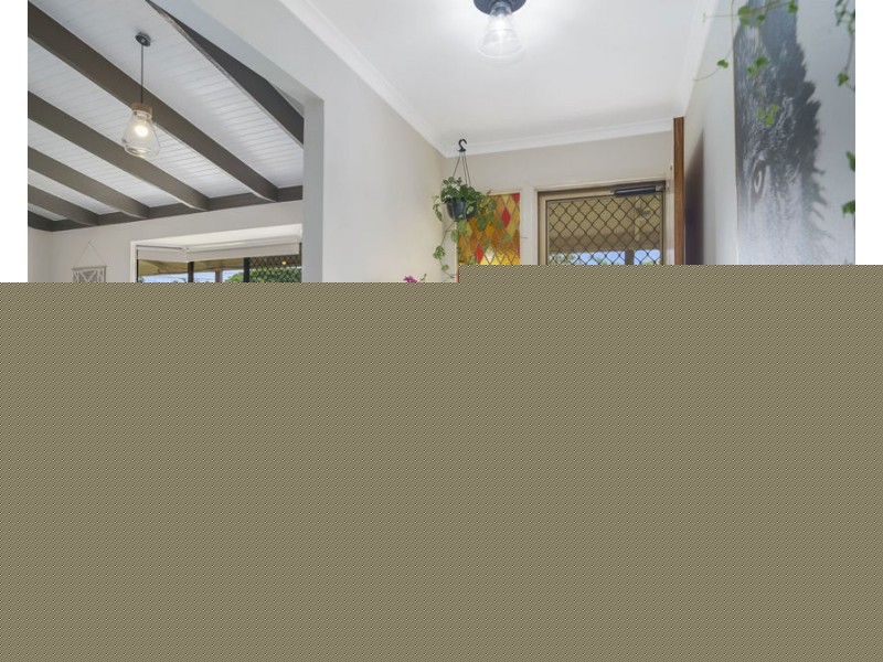 1 Flinders Crescent, Boronia Heights QLD 4124