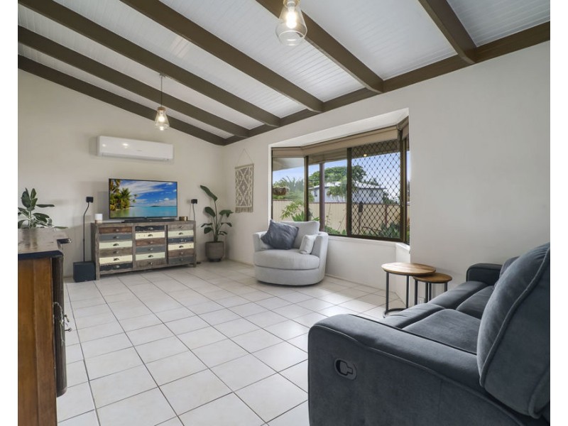 1 Flinders Crescent, Boronia Heights QLD 4124