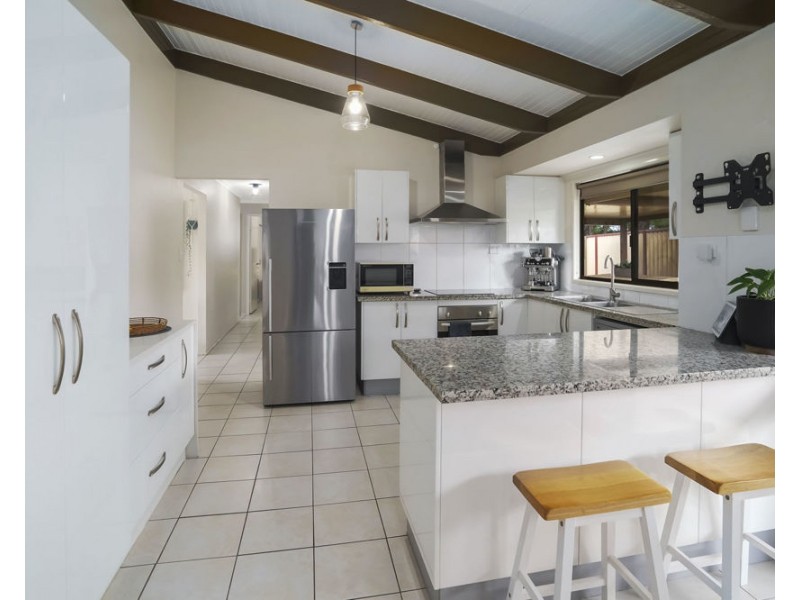 1 Flinders Crescent, Boronia Heights QLD 4124