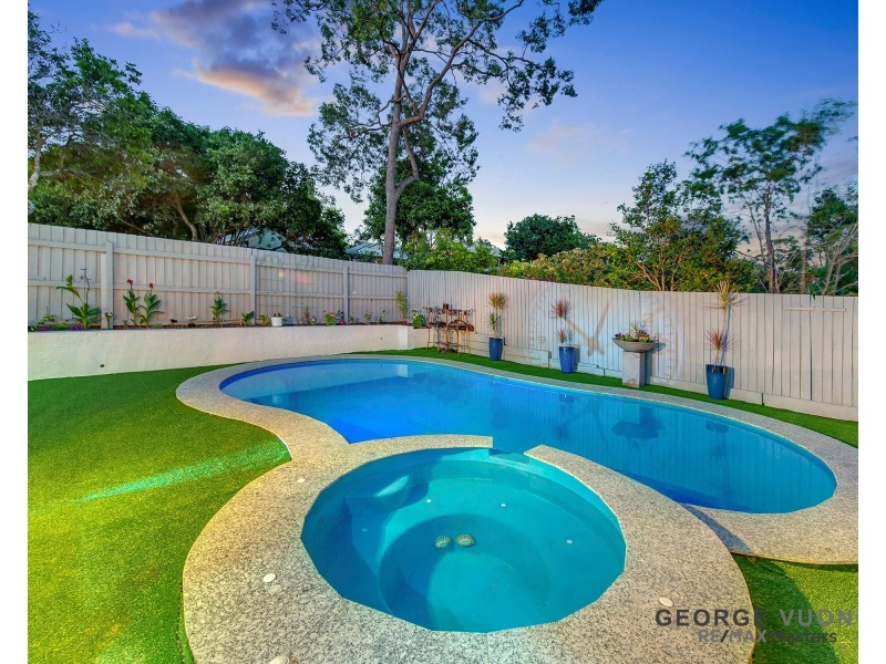 2 Blue Lake Ct, Forest Lake QLD 4078