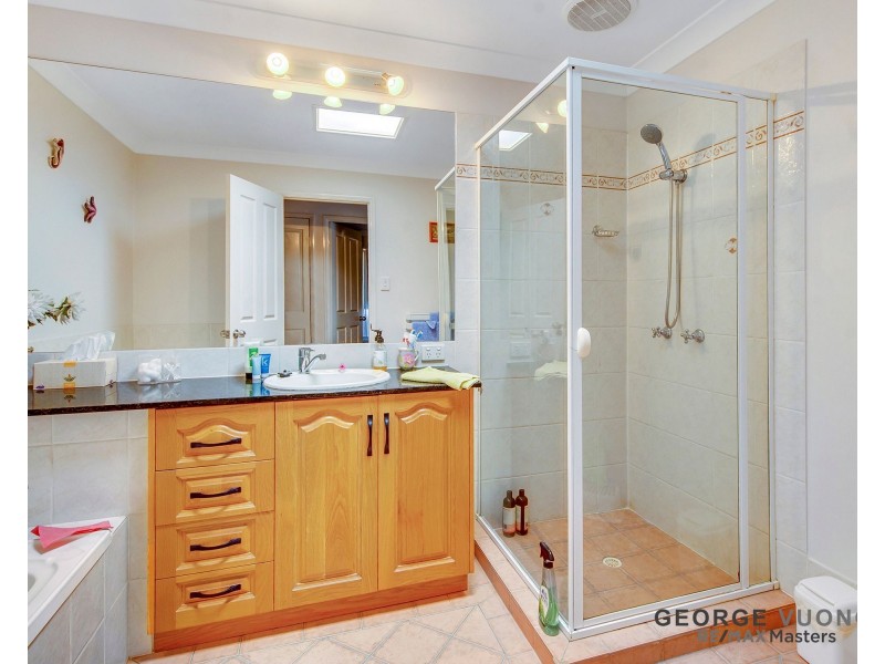 14 Stanford Pl, Forest Lake QLD 4078