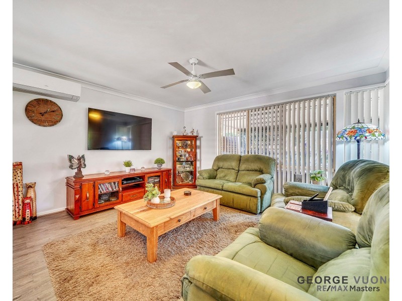 20 Blaxland Pl, Forest Lake QLD 4078