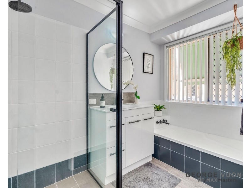 20 Blaxland Pl, Forest Lake QLD 4078