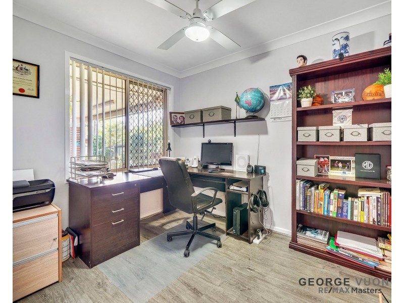 20 Blaxland Pl, Forest Lake QLD 4078