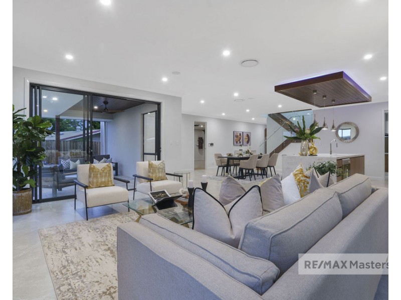 16A HEADLAND ST, Sunnybank QLD 4109