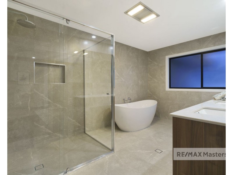 16A HEADLAND ST, Sunnybank QLD 4109