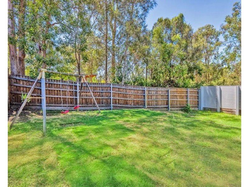 8 Lockyer Court, Forest Lake QLD 4078