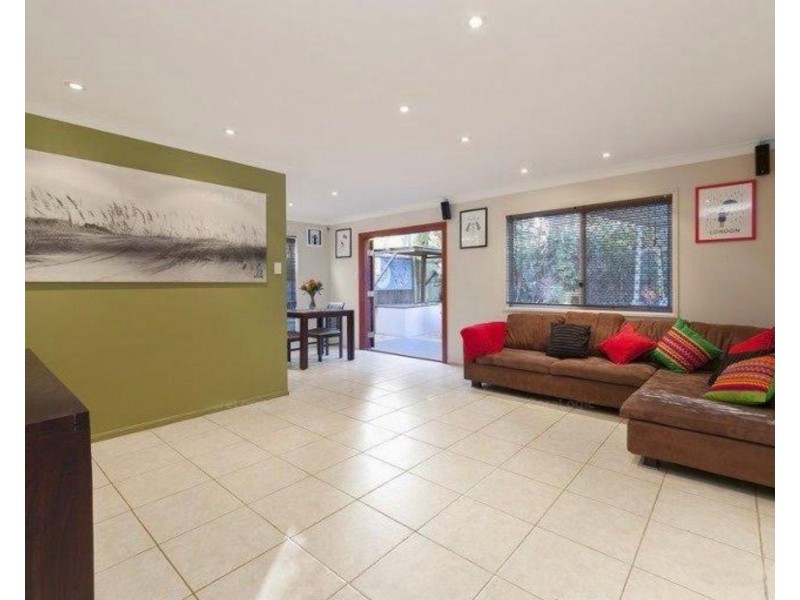 32 Oldbury Pl, Forest Lake QLD 4078