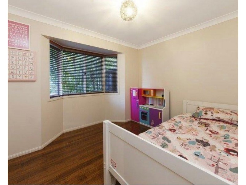 32 Oldbury Pl, Forest Lake QLD 4078