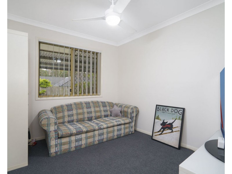 5 Noble Court, Regents Park QLD 4118