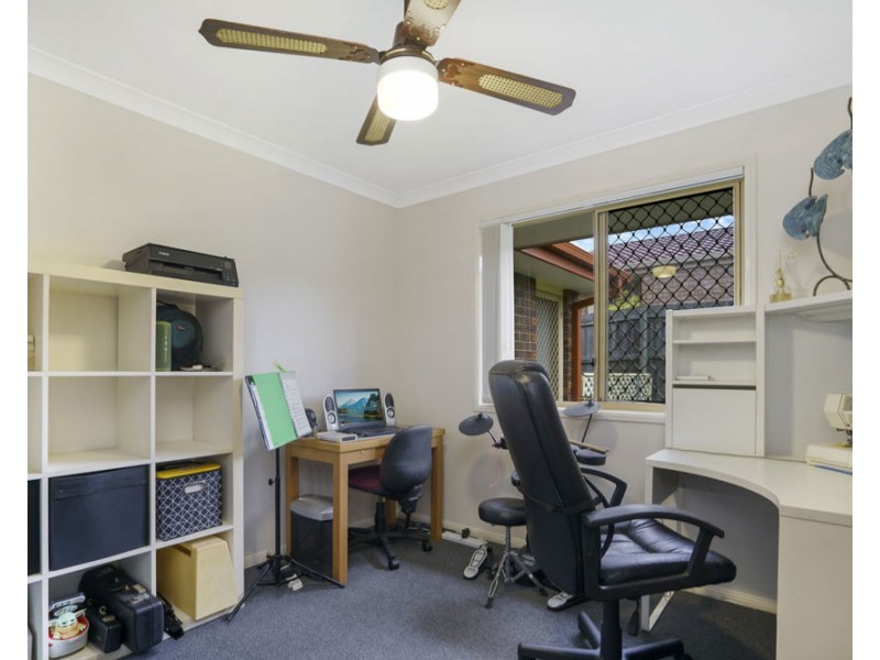 5 Noble Court, Regents Park QLD 4118