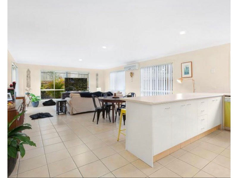64 Berkshire Place, Springfield Lakes QLD 4300
